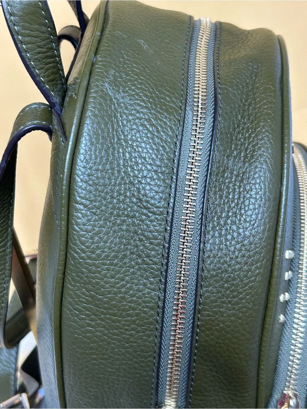 Michael Kors compact michael